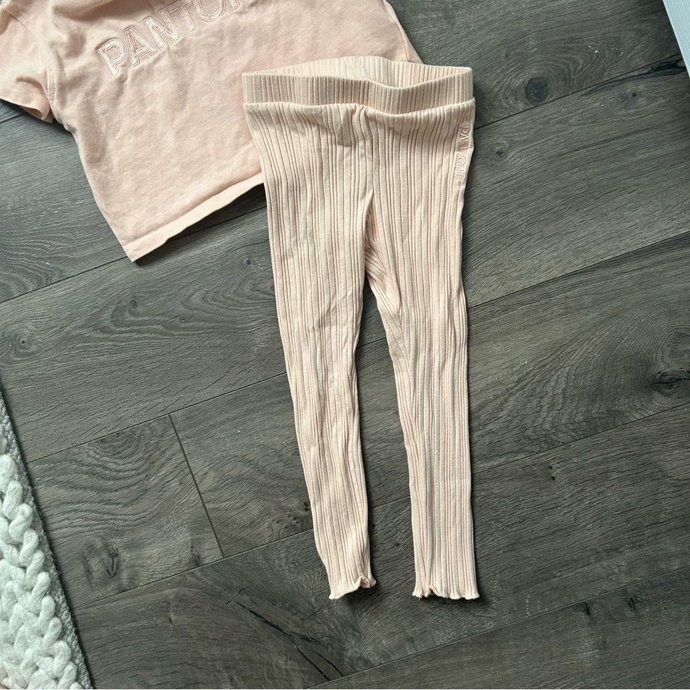 Sold xlist H&M Pink Coral Peach Pantone T-Shirt and Leggings Set 3T - Picture 6 of 8